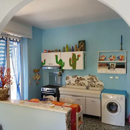 La Babeca * لا سبيتسْيا